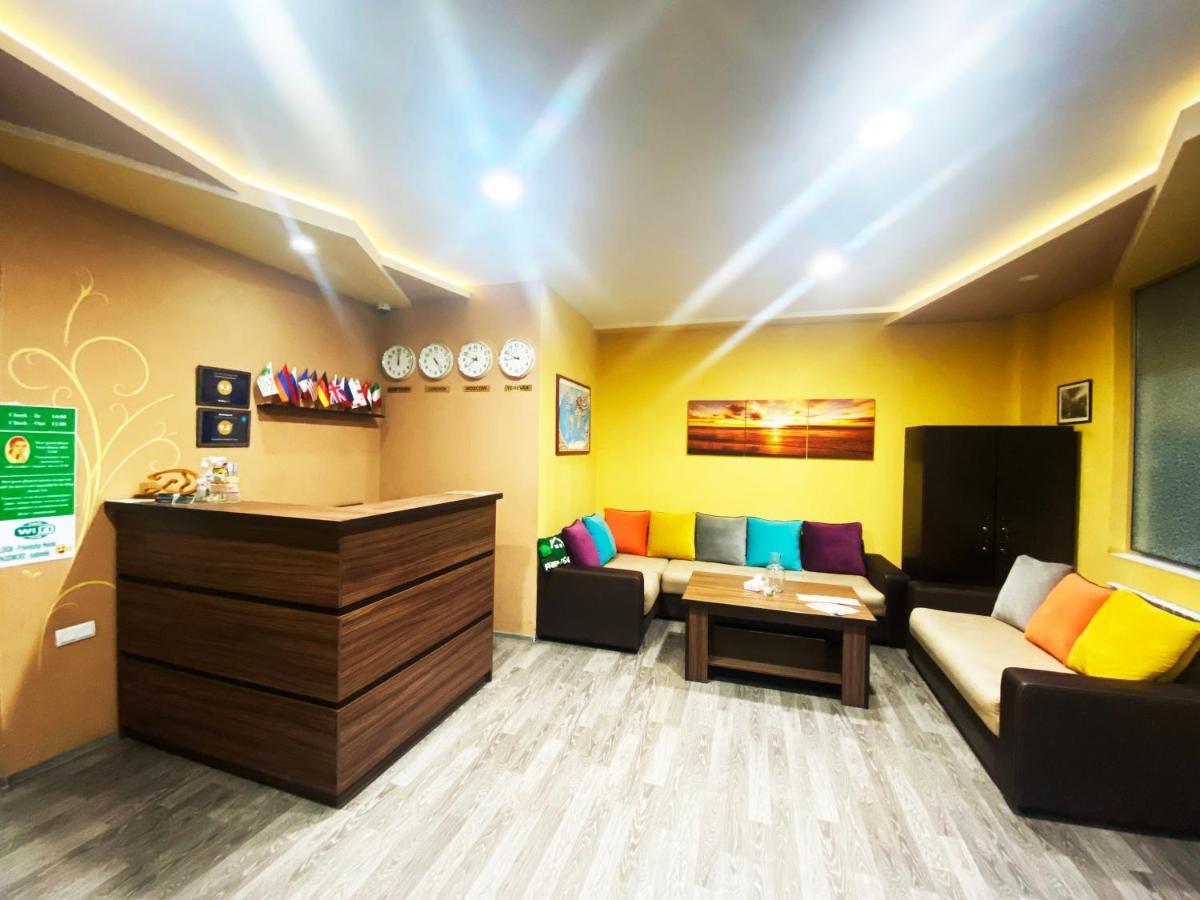 Dom Hostel & Tours Yerevan Exterior photo